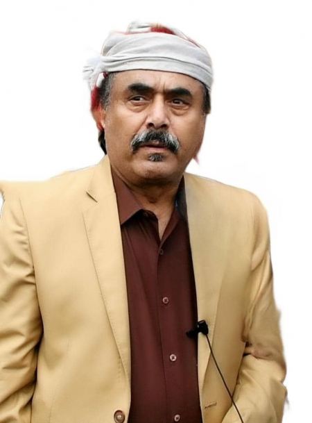  محافظ شبوة اللواء العولقي: أكد تأييده لكل ما ورد في خطاب قائد الثورة